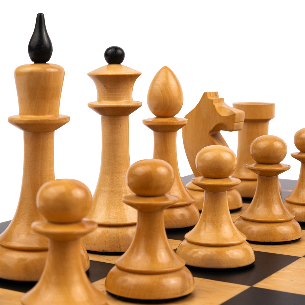 Queen's Gambit - The Official Set 40 mm