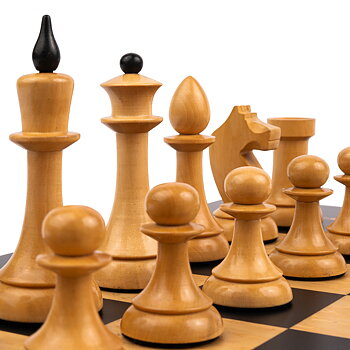 Queen's Gambit - The Official Set 40 mm