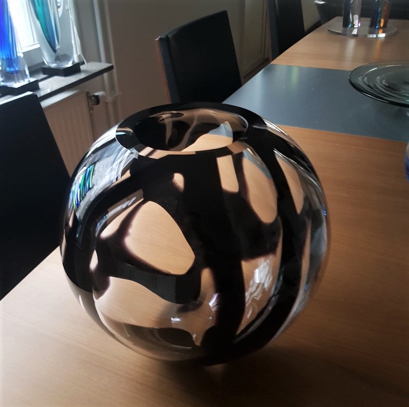 Globe Vas Svart - 3