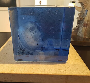 Blue Cube Head in Water Unique - Kosta Boda