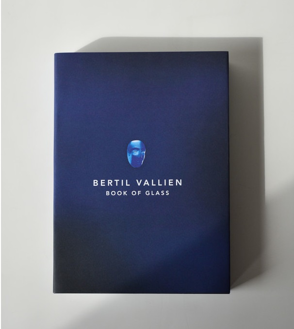 Kosta Boda - Book of Glass - Bertil Vallien - Crystal of Sweden
