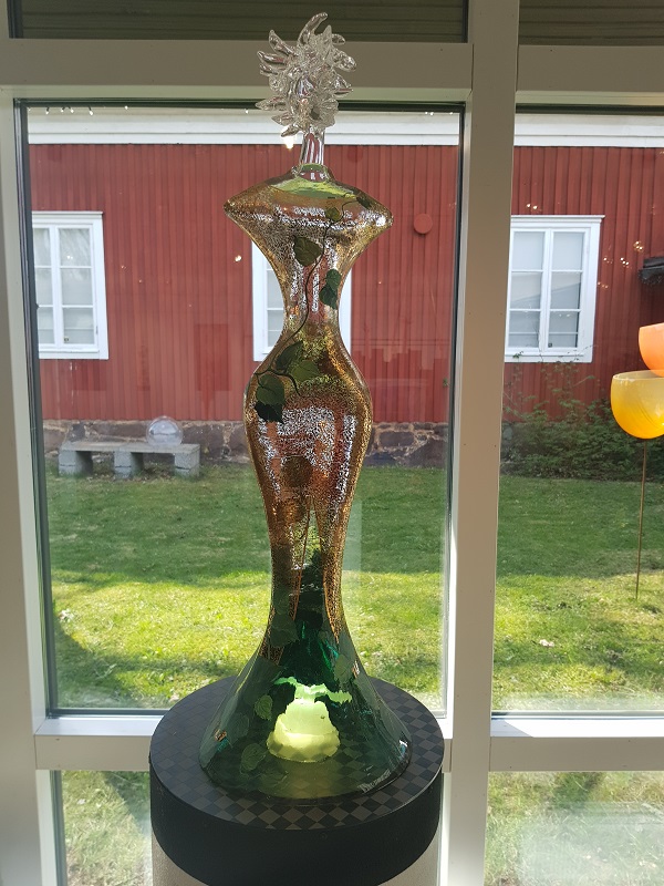 Kosta Boda Lady Arbor Orange Red - Crystal of Sweden