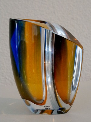 Uitpakken overhandigen Overweldigen Kosta Boda - Mirage Vase Blue/Amber Small - Crystal of Sweden