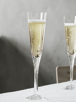 Line Champagne Glass