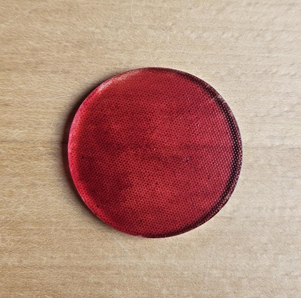 Protective glass Red