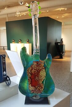 Guitar Antelope Sweet tones of Africa 