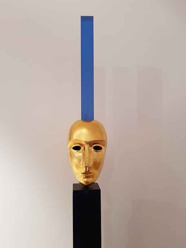 Head Gold with Blue Rod