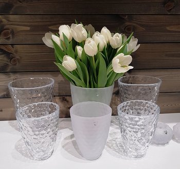 Raspberry Vase Frost Low