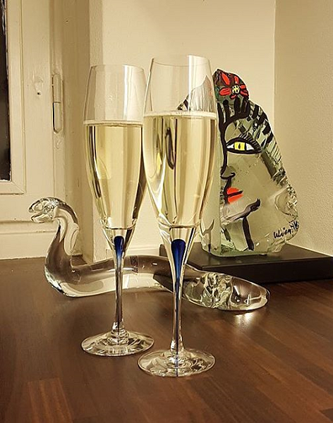 Intermezzo Blue Champagne Glass Flute - 5