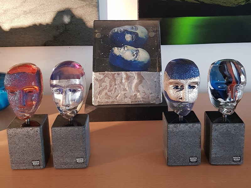 Kosta Boda - Brains on Base Freja Blue - Crystal of Sweden