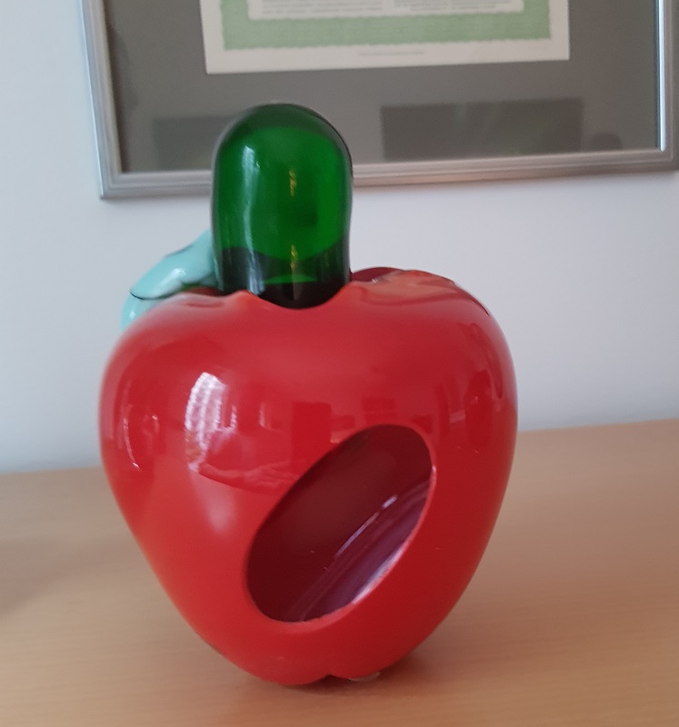 We Love Apples III Red - 3