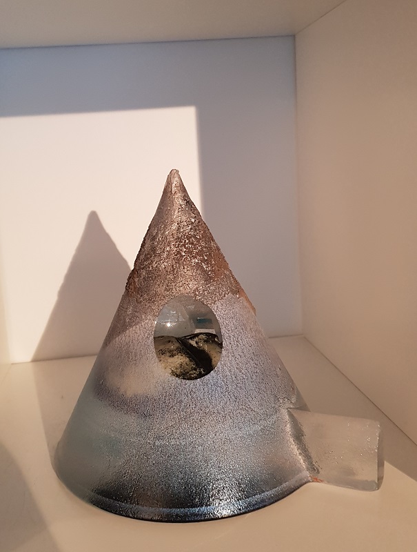 Shelter Head Unique