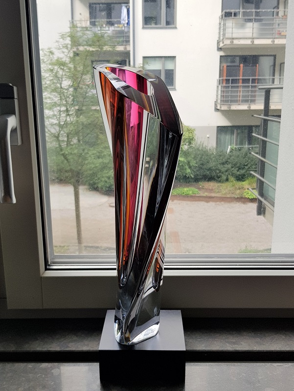 Saraband Vas Skulptur Röd Bärnsten - 9
