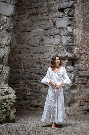 Aline Skirt Embroidery White