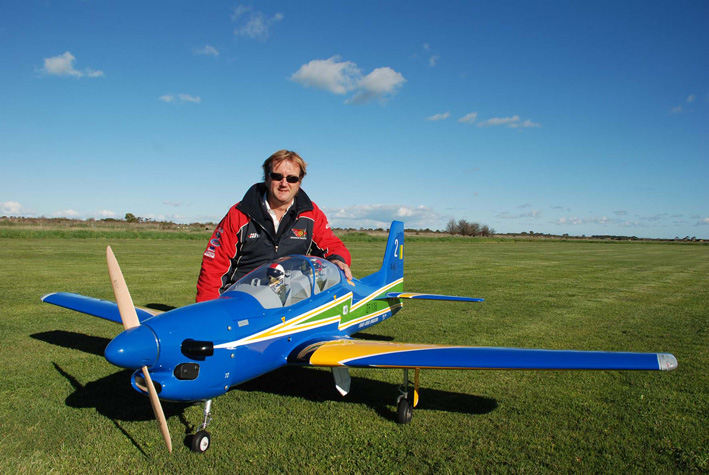 TUCANO 60ccm ARF 2600mm Phoenix - 11