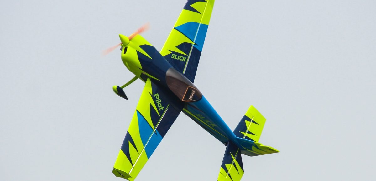 Pilot RC Slick 1880mm Green-Blue 74tum
