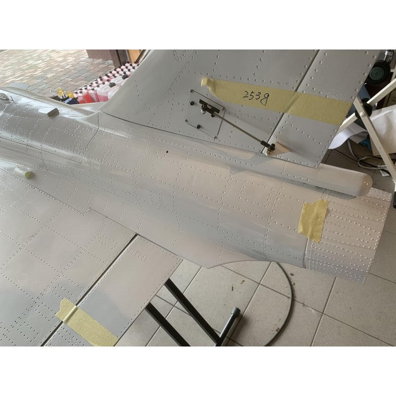 Mirage 2000 C PNP BLACK med  droptankar och missiler - 4