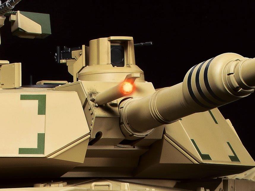 TAMIYA U.S. M1A2 ABRAMS W/OPTION KIT RC 1/16 - 7