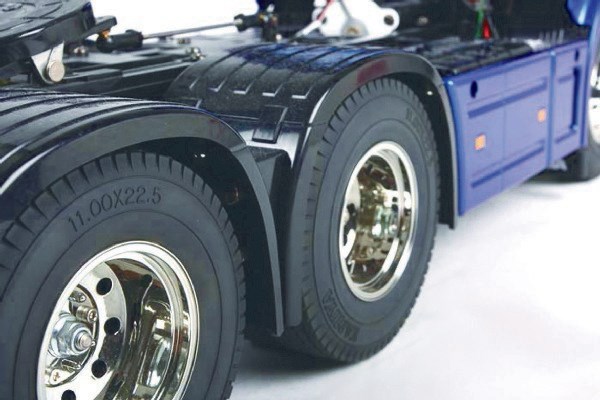 TAMIYA SCANIA R620 (PRE-PAINTED BLUE) KIT 1/14 - 2
