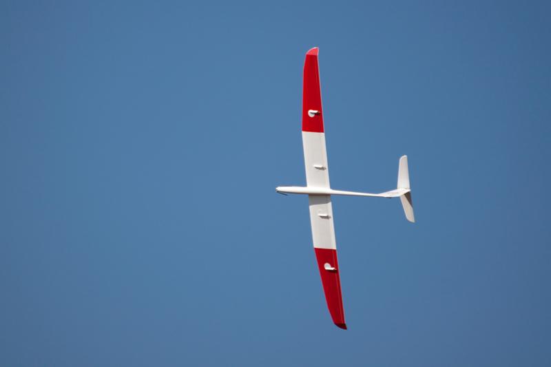 Linea electro  sp: 2.56 m  lätt seglare / elseglare ARF - 9