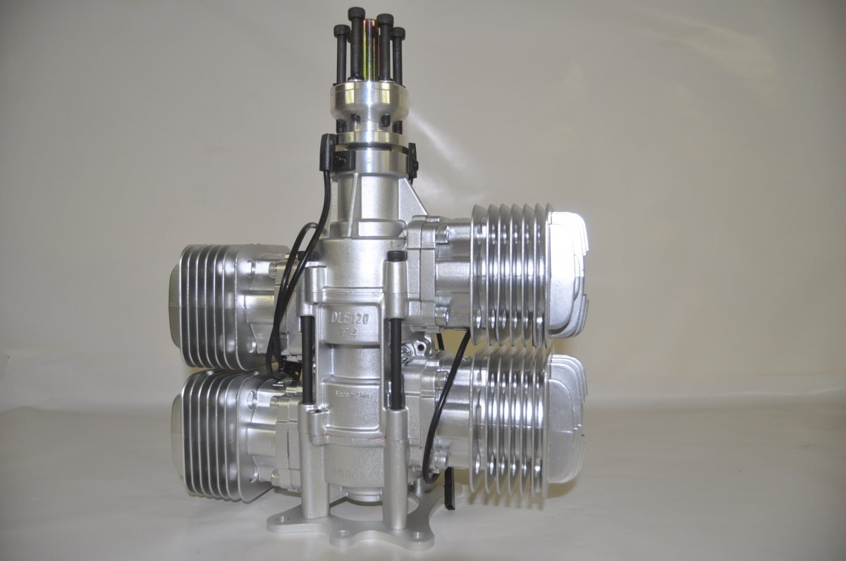 DLE-120 120cc 4-CYL Bensinmotor - 2