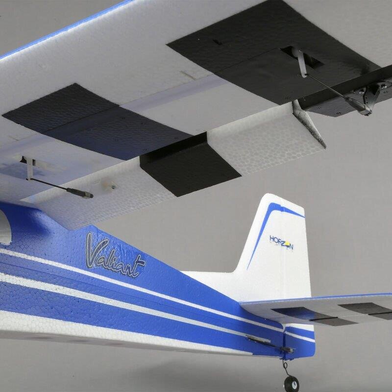 E-FLITE Valiant 1.3M BNF Basic with SAFE & AS3X - 18