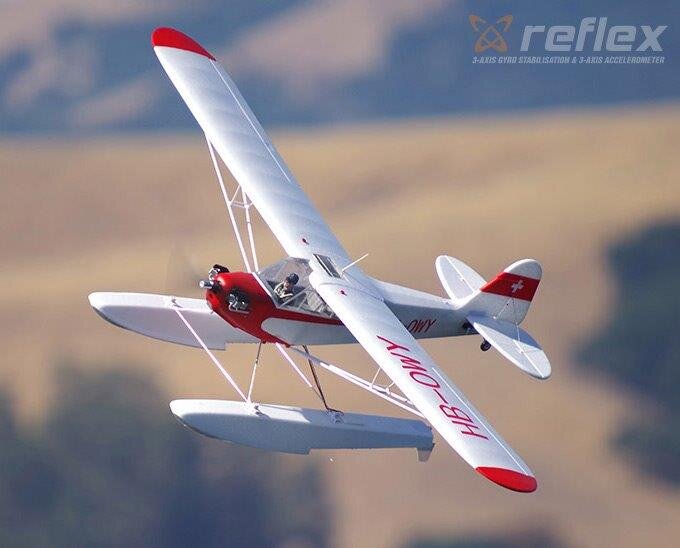 FMS J3 Cub V4 1400mm med Flottörer Reflex V2-Gyro PNP*