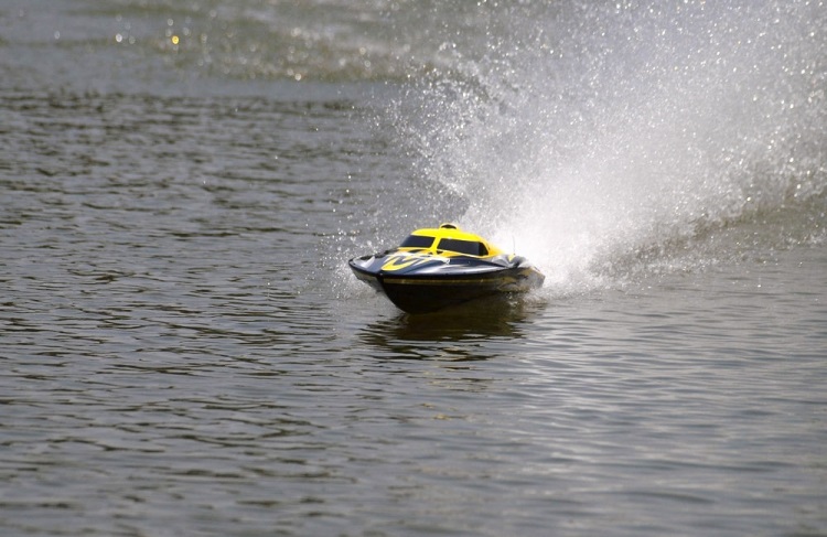 Joysway Alpha 1000mm Borstlös V-båt ARTR Röd - 5