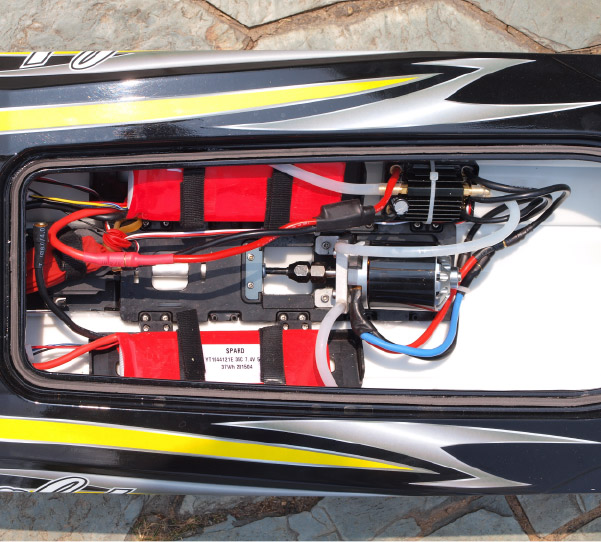 Joysway Alpha 1000mm Borstlös V-båt ARTR Röd - 9
