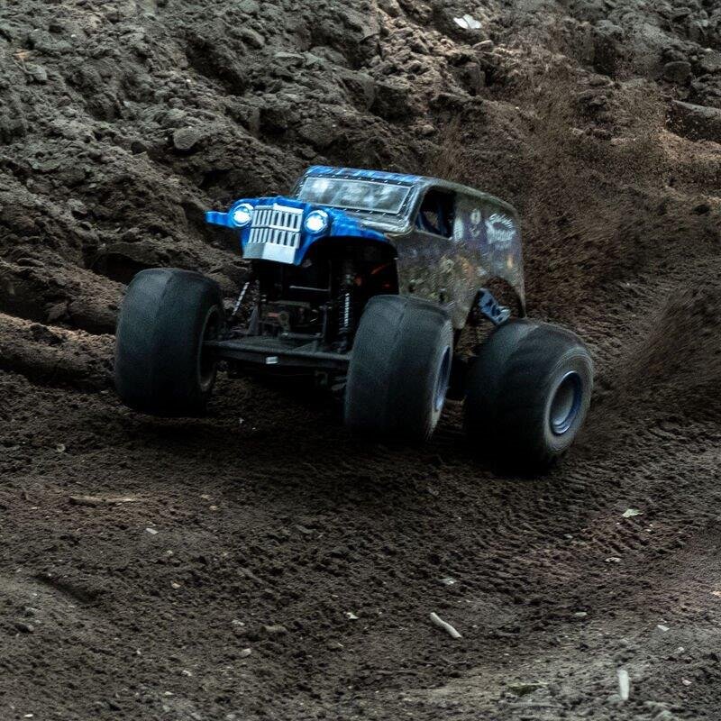 LOSI LMT:4wd Solid Axle Monster Truck. SonUvaDigger:RTR - 14
