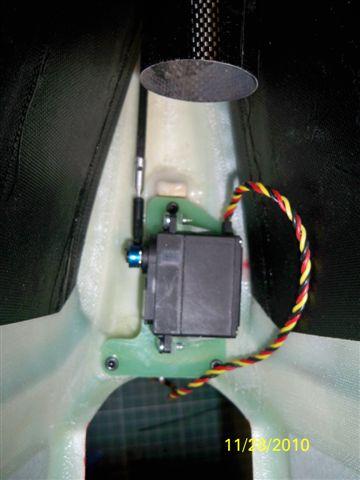 CNC fäste för höjdroderservo Savex L-39 - 2