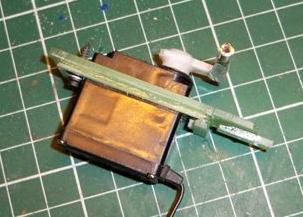 CNC fäste  för sidoroder servo till Savex L-39