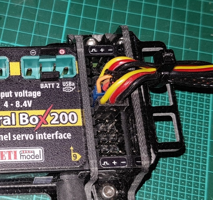 CNC fäste för  JETI Centarbox 200 / RX 14 & 18 - 3
