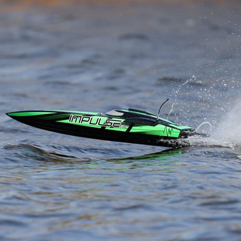 PROBOAT Impulse 32-inch BL. Blk/Grn: RTR - 13