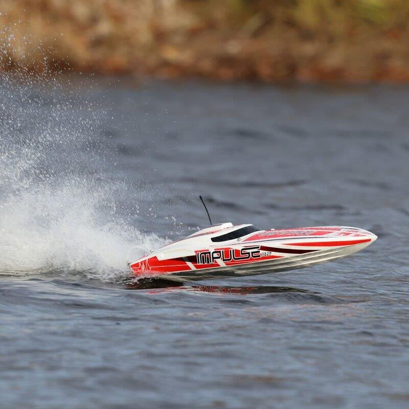 PROBOAT Impulse 32-inch BL. Wht/Red: RTR - 18