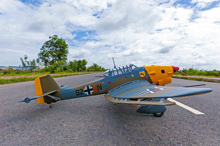 Seagull  JU-87 Stuka Giant Scale 40-50cc Gas ARF sp:229cm - 2