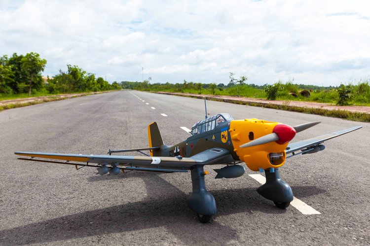 Seagull  JU-87 Stuka Giant Scale 40-50cc Gas ARF sp:229cm - 9