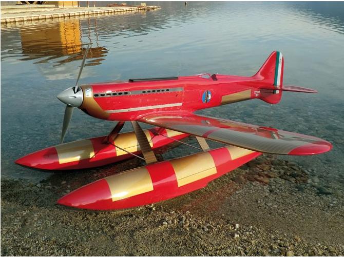 Sebart Macchi MC -72 50E röd/ guld  sp: 152cm