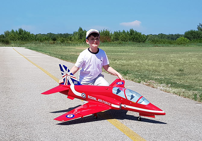 Sebart MINI BEA HAWK T1 1.42m length - RED ARROWS V2