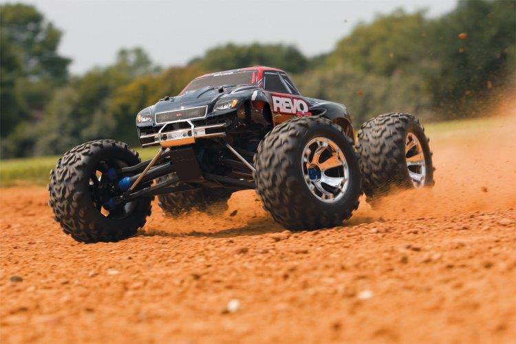 Traxxas Revo 3.3 4WD Nitro TQi TSM. Telemetri Silver - 24
