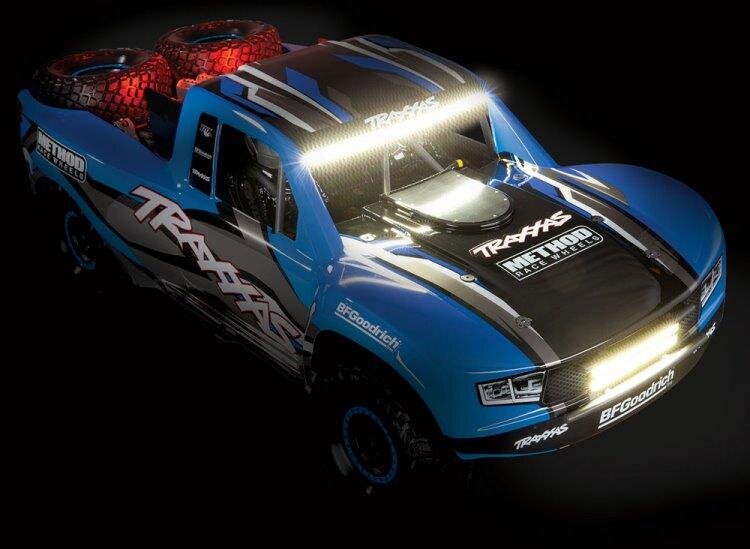 Traxxas UDR 4WD TQi TSM BLÅ LED-set utan ladd & batteri RTR - 7