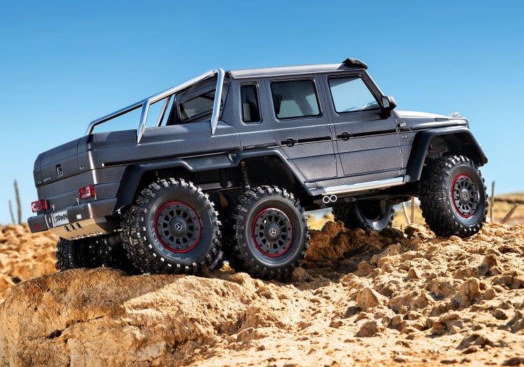 Traxxas TRX-6 Mercedes-Benz G63 AMG 6X6 TQi 2.4G RTR Silver - 10