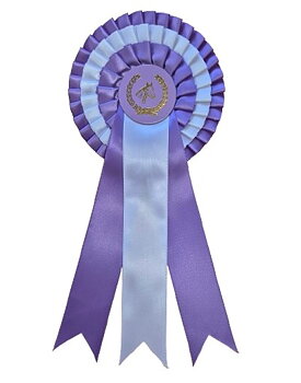 Hästrosett 3 kok, 3 bredare band - LILA/VIT, 31 cm