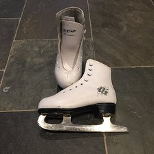 19 cm ( 31)  konståkningsskridskor Secondhand