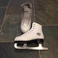 19 cm ( 31)  konståkningsskridskor Secondhand
