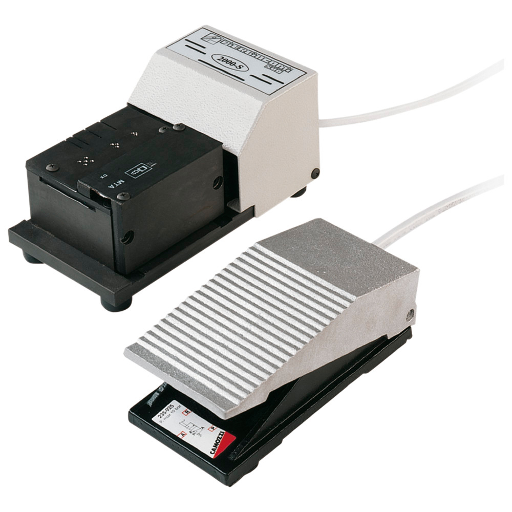 Pneumatic preforming tool, standard cutting plate