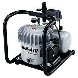 Kompressor, insugningskapacitet 17 l, tankvolym 4 l, motor 0,17 kW