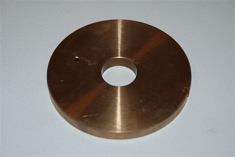 Bricka 82x8mm hål 20mm