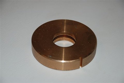 Bricka 82 mm x 15mm, Hål 30 mm