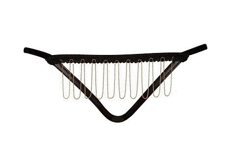 STRING SCANDALOUS